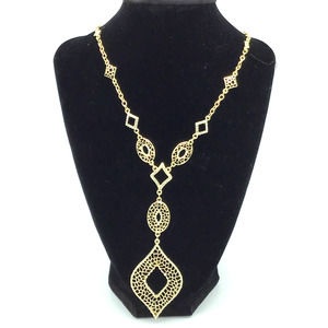 Ballet‎ Gold Pendant Necklace